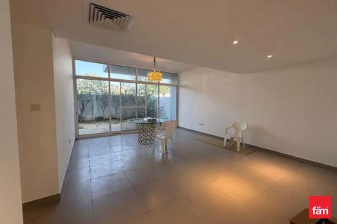 Купить таунхаус в Дубае: 3 спальни, 187.2м², № 91719 - фото 9