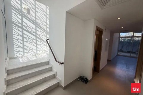 Купить таунхаус в Дубае: 3 спальни, 187.2м², № 91719 - фото 2