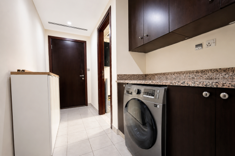 Villa en Jumeirah Village Triangle, Dubai, 2 dormitorios, 644.93 m², № 133978 - foto 5