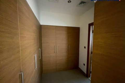 Снять в аренду виллу в Дубай Хилс Эстейт, Дубай: 3 спальни, 454м², № 57822 - фото 16