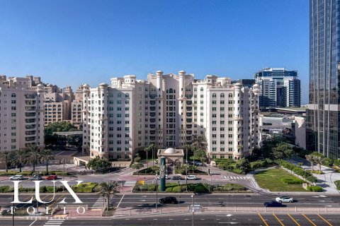 Apartment in Shoreline Apartments, Palm Jumeirah, Dubai 1 bedroom, 116 sq.m. № 46378 - photo 2