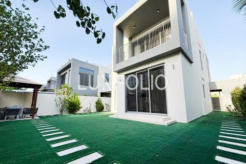 Villa en Sidra Villas, Dubai Hills Estate, Dubai, 3 dormitorios, 430 m², № 46389 - foto 1