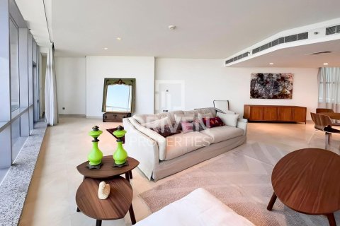 Apartment in DIFC, Dubai 2 bedrooms, 157.94 sq.m. № 140185 - photo 5