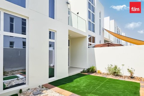 Townhouse in Dubai 4 bedrooms, 174.8 sq.m. № 70569 - photo 2