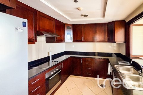 Снять в аренду квартиру в Greens, Дубай: 2 спальни, 131.46м², № 134512 - фото 13