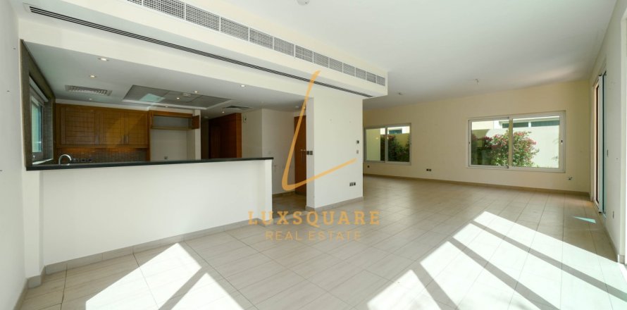 فيلا في Jumeirah Park, دبي 4 غرف نوم, 504 م² رقم 141830