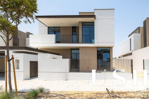Villa in Al Furjan, Dubai 4 bedrooms, 575 sq.m. № 46747 - photo 2