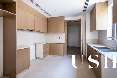 Villa in Al Furjan, Dubai 4 bedrooms, 575 sq.m. № 46747 - photo 8