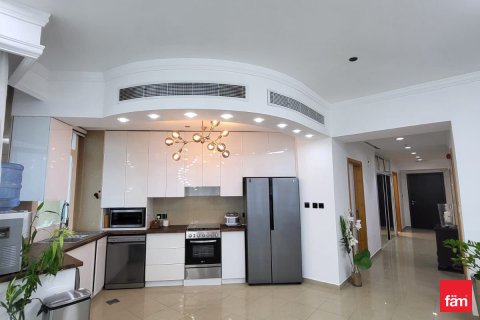 Снять в аренду квартиру в Дубай Марине, Дубай: 2 спальни, 135.4м², № 41261 - фото 11