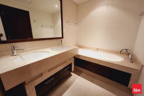 Снять в аренду квартиру в Дубай Марине, Дубай: 2 спальни, 130.5м², № 96327 - фото 12