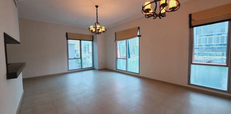 Квартира в Дубай Марине, Дубай, 2 спальни, 130.5м², № 96327