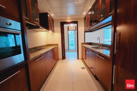 Снять в аренду квартиру в Дубай Марине, Дубай: 2 спальни, 130.5м², № 96327 - фото 7