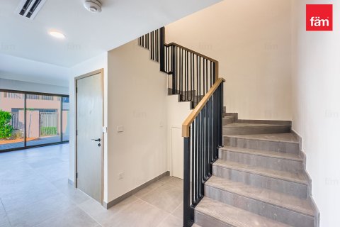 Adosado en Dubai, 4 dormitorios, 231.2 m², № 77720 - foto 6