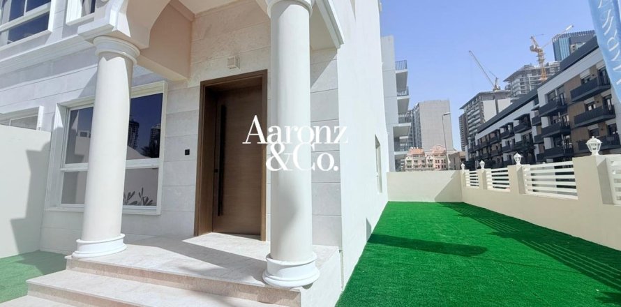 Maison de ville à Jumeirah Village Circle, Dubai, 4 chambres, 286 m², № 137592