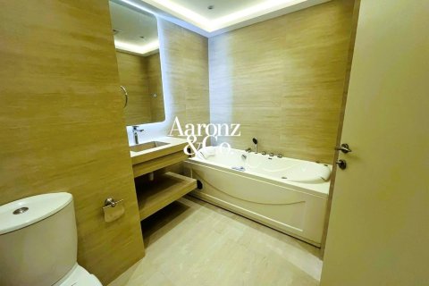 Appartement à Jumeirah Beach Residence, Dubai, 3 chambres, 175 m², № 137596 - photo 16