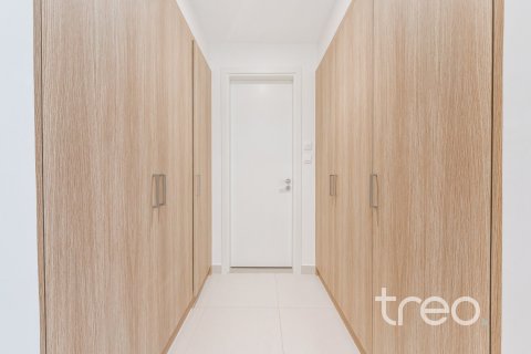 Villa en Dubai South (Dubai World Central), Dubai, 4 dormitorios, 306.39 m², № 134653 - foto 15