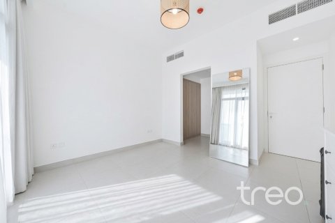 Villa en Dubai South (Dubai World Central), Dubai, 4 dormitorios, 306.39 m², № 134653 - foto 7