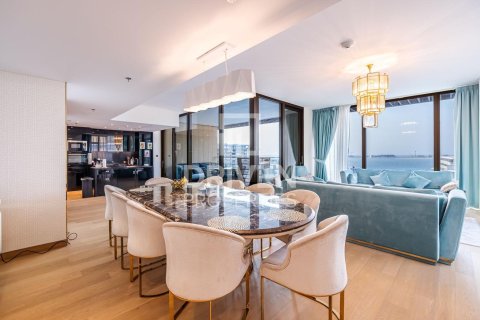 Apartment in Jumeirah Bay Island, Jumeirah, Dubai 3 bedrooms, 294 sq.m. № 18360 - photo 2