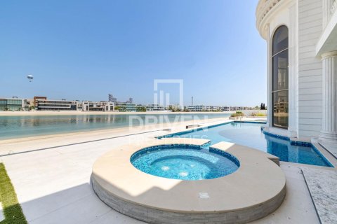 Villa en Palm Jumeirah, Dubai, 6 dormitorios, 1691 m², № 18359 - foto 13