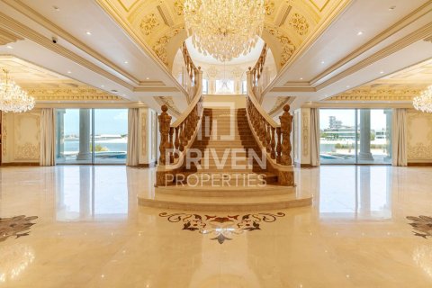 Villa en Palm Jumeirah, Dubai, 6 dormitorios, 1691 m², № 18359 - foto 1