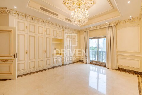 Villa en Palm Jumeirah, Dubai, 6 dormitorios, 1691 m², № 18359 - foto 4