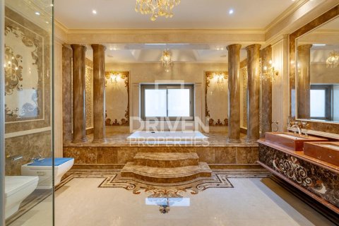 Villa en Palm Jumeirah, Dubai, 6 dormitorios, 1691 m², № 18359 - foto 28