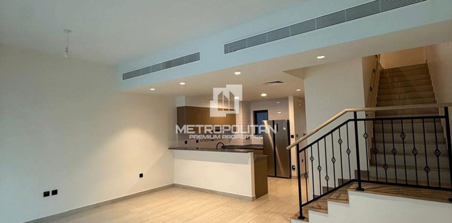 Townhouse in Damac Lagoons, Dubai 4 bedrooms, 144 sq.m. № 73158