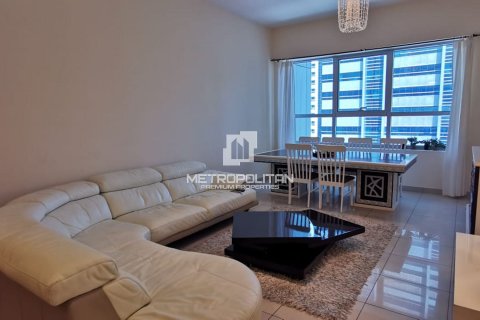 Apartment in Jumeirah Lake Towers, Dubai 2 bedrooms, 122 sq.m. № 73152 - photo 2