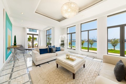 Villa in Signature Villas, Palm Jumeirah, Dubai 5 bedrooms, 1245 sq.m. № 73154 - photo 8