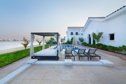 Villa in Signature Villas, Palm Jumeirah, Dubai 5 bedrooms, 1245 sq.m. № 73154 - photo 5