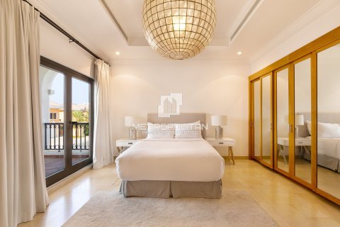 Villa in Signature Villas, Palm Jumeirah, Dubai 5 bedrooms, 1245 sq.m. № 73154 - photo 28