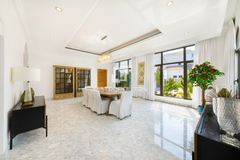 Villa in Signature Villas, Palm Jumeirah, Dubai 5 bedrooms, 1245 sq.m. № 73154 - photo 15