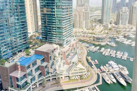 Apartment in Cayan Tower, Dubai Marina, Dubai 2 bedrooms, 116 sq.m. № 73150 - photo 1