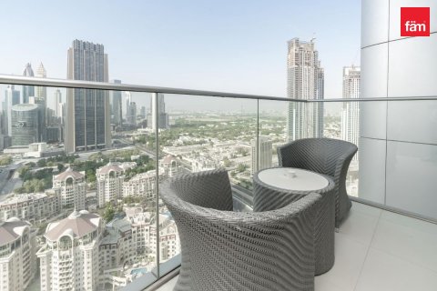 Apartment in Downtown Dubai (Downtown Burj Dubai), Dubai 4 bedrooms, 269.5 sq.m. № 120753 - photo 4