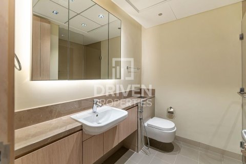 Apartment in Deira, Dubai 2 bedrooms, 128.76 sq.m. № 128741 - photo 14