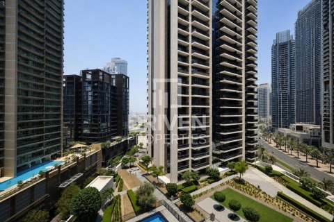Apartment in BLVD Crescent, Downtown Dubai (Downtown Burj Dubai), Dubai 1 bedroom, 107.67 sq.m. № 128743 - photo 14