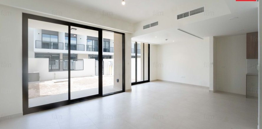 Villa in Town Square, Dubai 3 bedrooms, 172.1 sq.m. № 69620