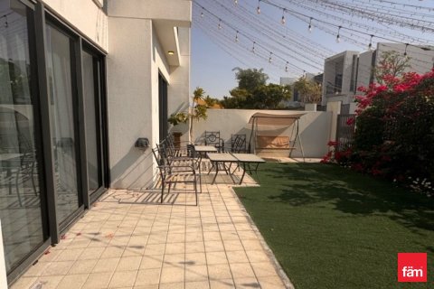 Villa en Dubai, 4 dormitorios, 250 m², № 69622