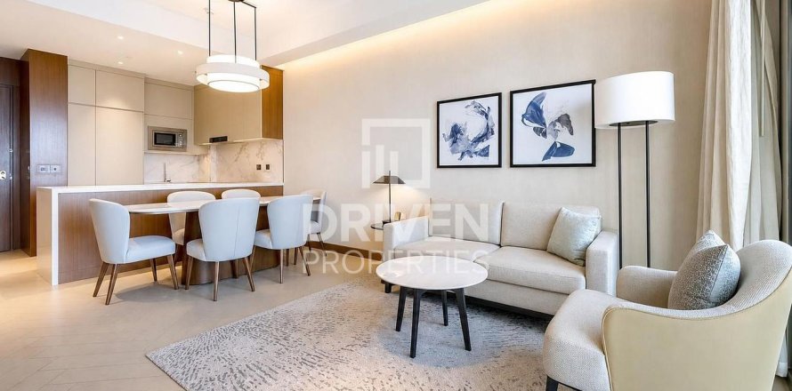 Apartamento en The Address Residences Dubai Opera, Downtown Dubai (Downtown Burj Dubai), Dubai, 2 dormitorios, 116.59 m², № 140979