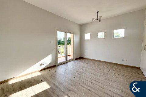 Снять в аренду виллу в Springs 12, The Springs, Дубай: 3 спальни, 209м², № 79178 - фото 17