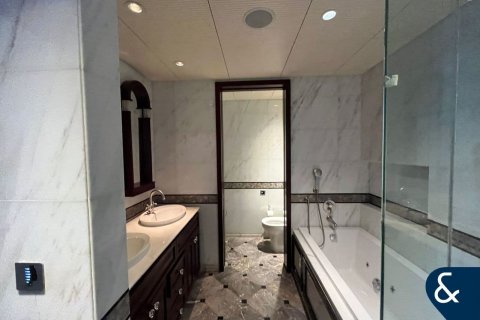 Снять в аренду квартиру в Даунтаун Дубай (Даунтаун Бурдж Дубай), Дубай: 2 спальни, 174м², № 79173 - фото 14