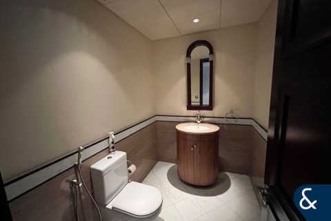 Снять в аренду квартиру в Даунтаун Дубай (Даунтаун Бурдж Дубай), Дубай: 2 спальни, 174м², № 79173 - фото 12