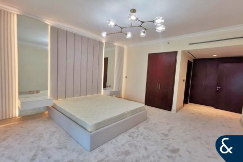 Снять в аренду квартиру в Emaar 6 Towers, Дубай Марина, Дубай: 1 спальня, 139м², № 79174 - фото 5