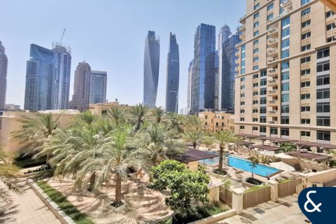 Снять в аренду квартиру в Emaar 6 Towers, Дубай Марина, Дубай: 1 спальня, 139м², № 79174 - фото 1