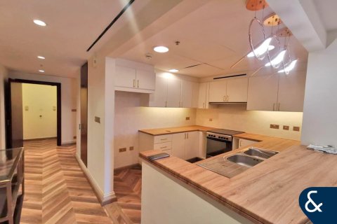 Снять в аренду квартиру в Emaar 6 Towers, Дубай Марина, Дубай: 1 спальня, 139м², № 79174 - фото 7