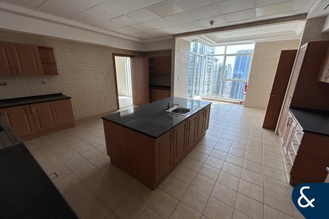 Apartment in Jumeirah Lake Towers, Dubai 5 bedrooms, 515 sq.m. № 79176 - photo 8