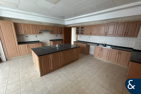 Apartment in Jumeirah Lake Towers, Dubai 5 bedrooms, 515 sq.m. № 79176 - photo 6