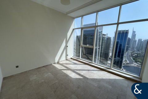 Apartment in Jumeirah Lake Towers, Dubai 5 bedrooms, 515 sq.m. № 79176 - photo 21