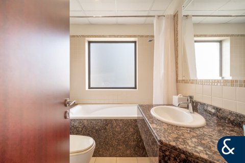 Снять в аренду квартиру в Bahar, Джумейра Бич Резиденс, Дубай: 1 спальня, 71м², № 79175 - фото 15