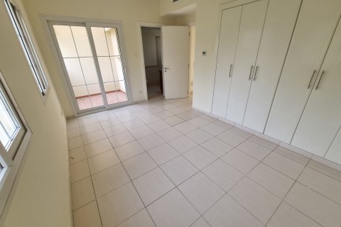 Villa à Springs 12, The Springs, Dubai, 2 chambres, 173 m², № 3929 - photo 2